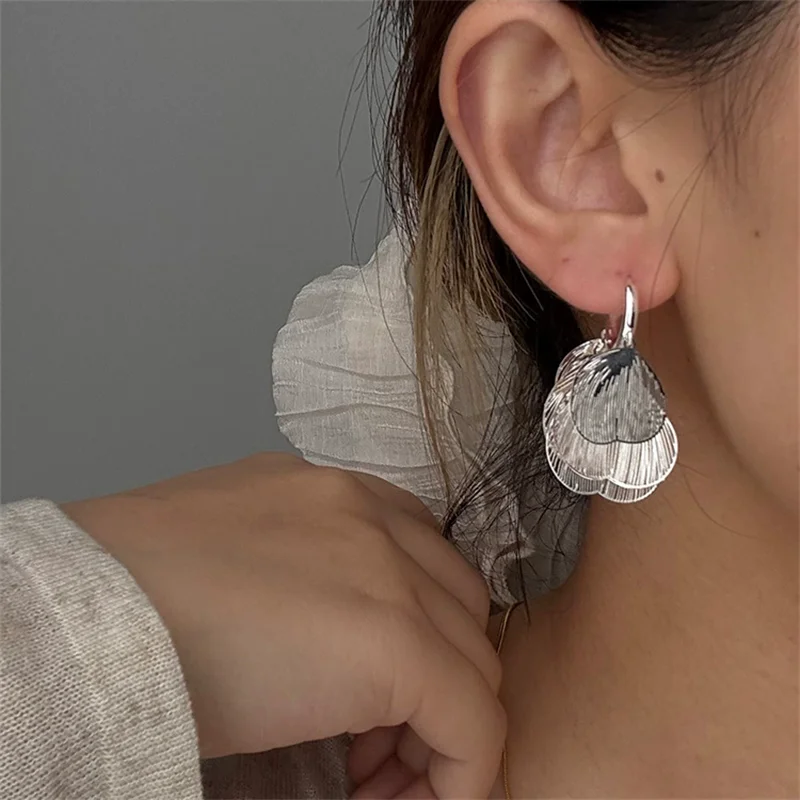XIYANIKE rétro feuille de Ginkgo pétales boucles d'oreilles pour les femmes mode nouveaux bijoux cadeau fête vacances сubьги жletiе