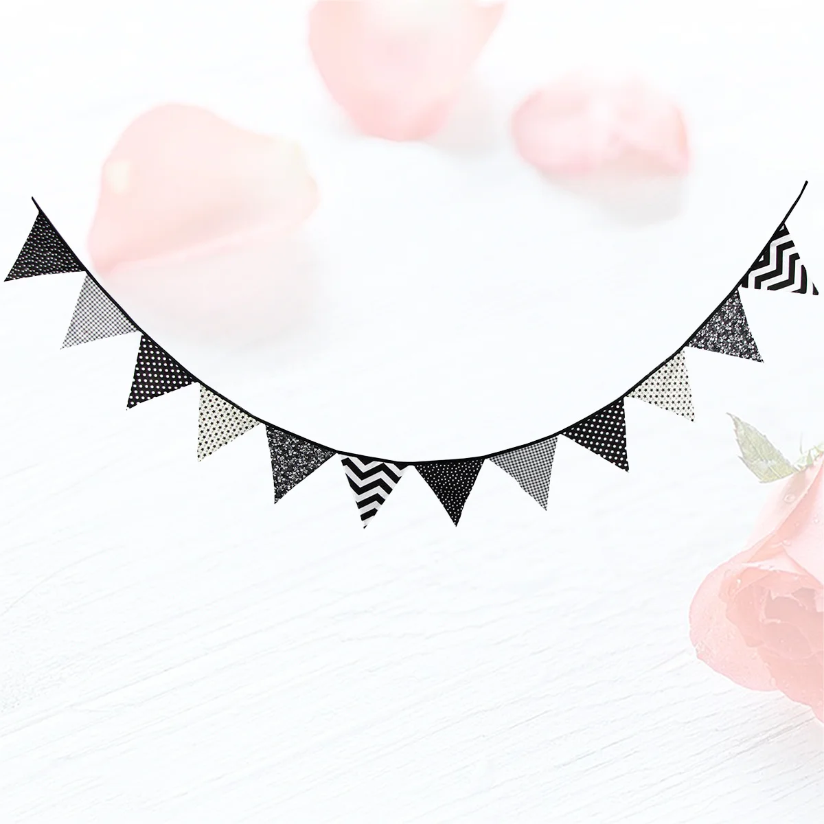 

3.2 Meters Hanging Triangle Bunting Festive Decoration for Parties Weddings Birthdays Garden Outdoor Indoor Events Tent Banner