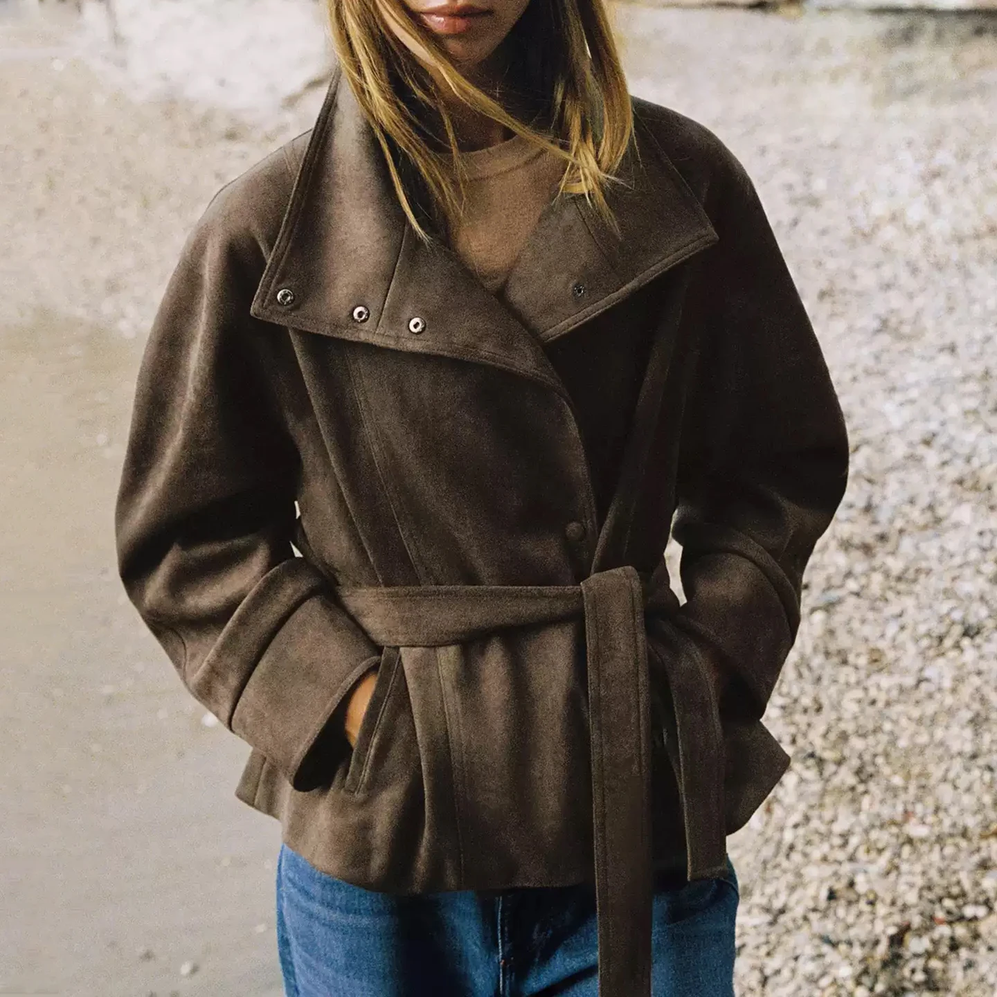 Women's Long Sleeve Stand Collar Belted Outerwear Casual Style Loose Fit Autumn 2026 New Fashion Trend Quality Effect Coat