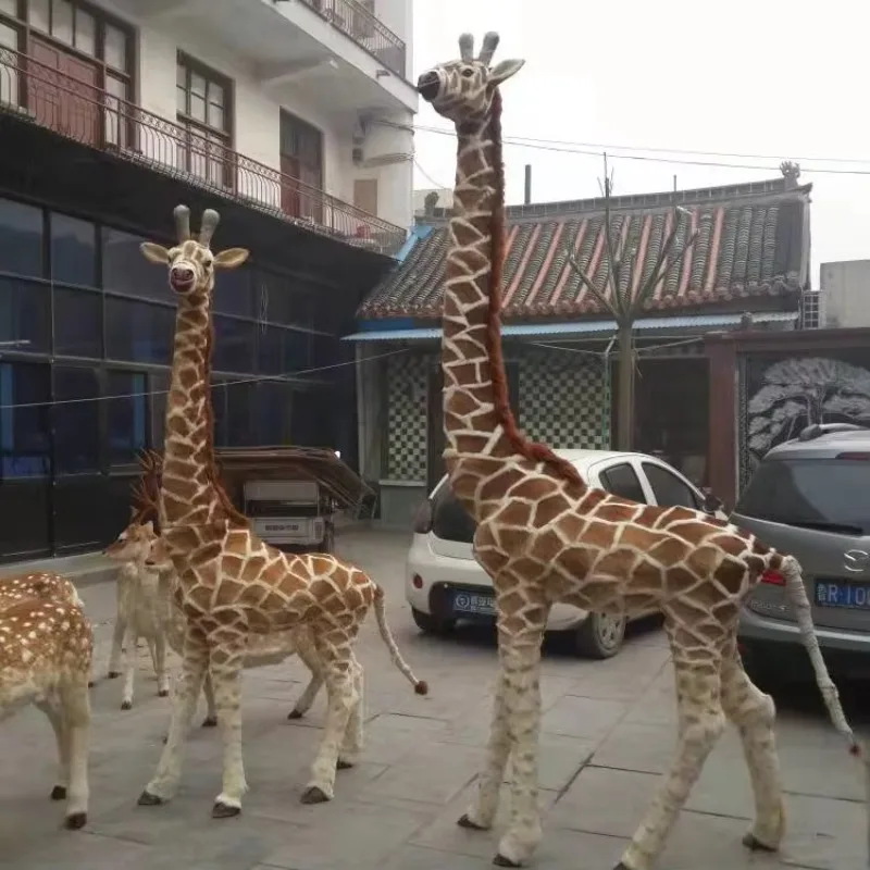 

Большое имитация животных в натуральную величину, украшение для торгового центра, витрина, реквизит для фотографий, ремесленная имитация статуи жирафа