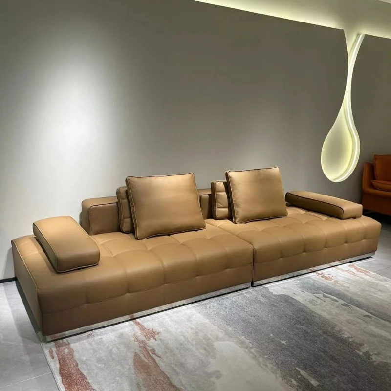 

Итальянский минималистичный диван Lawrence, дизайнерский, прямолинейный, для небольших помещений, из высококачественной коровьей кожи.