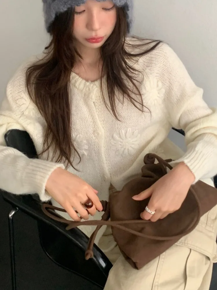 

Корейский сладкий дизайн, длинный вязаный свитер, кардиган, женский осенний предмет, цветочная вышивка, стильный трикотаж с открытой передней частью