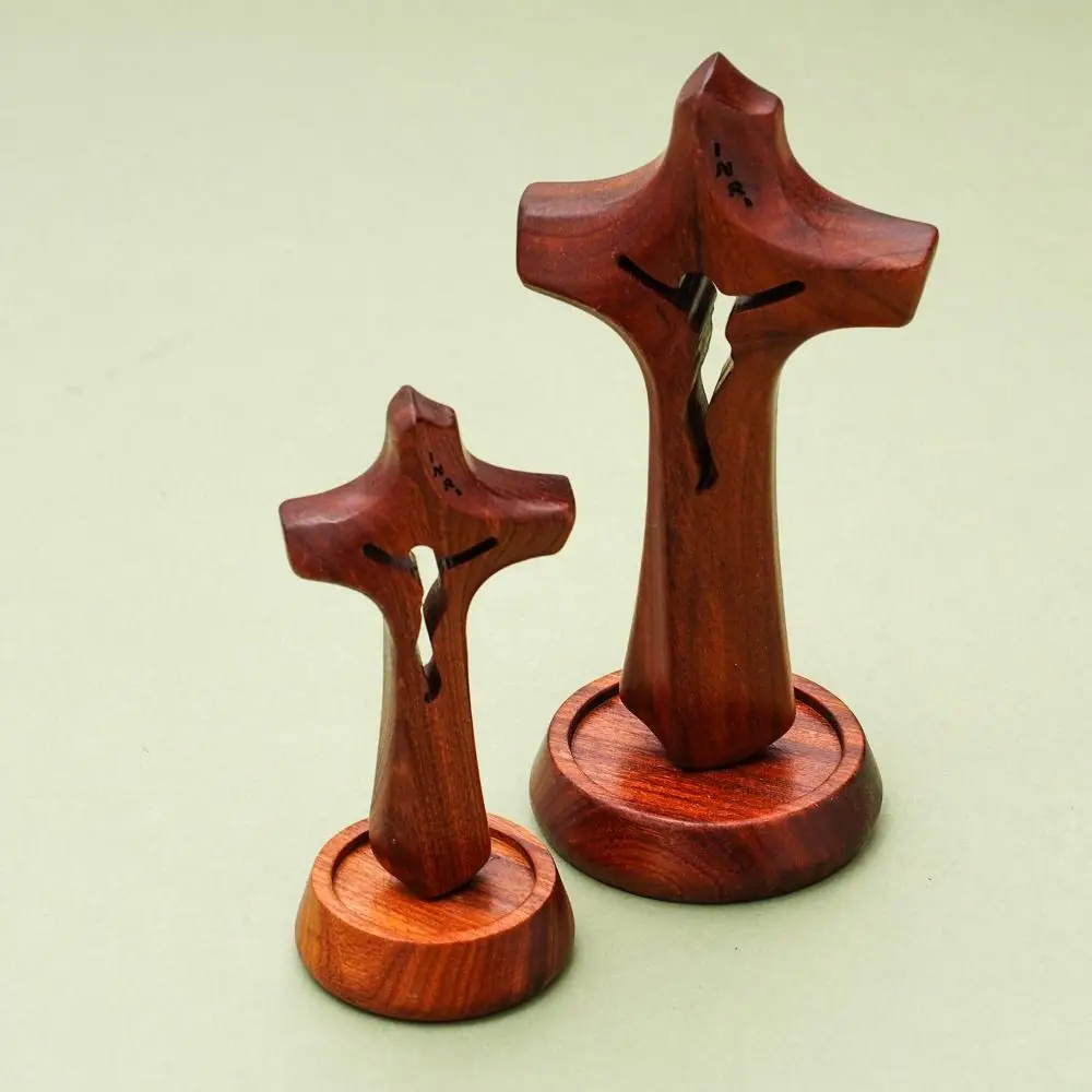 

Art Wooden Hollow Cross Natural Standing Religious Crosses Ornament with Base Vintage Crucifix Sculpture Living Room