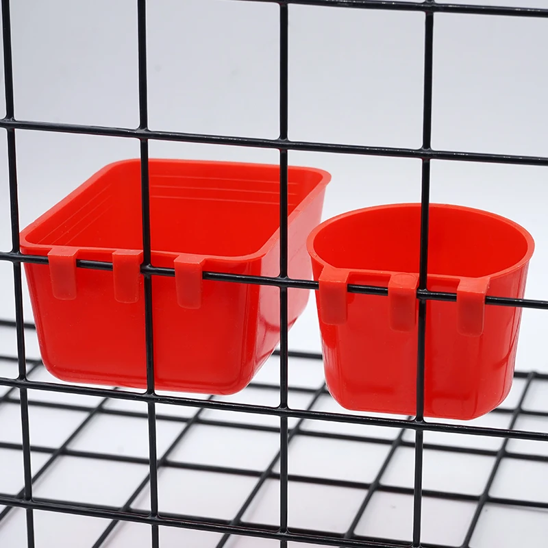 Bird Feeder Water Bird Cage Parrot Plastic Drinking Bowls Water Drinker for Pigeon Quail Chicken Duck Bowls And Drinkers 1 Pc