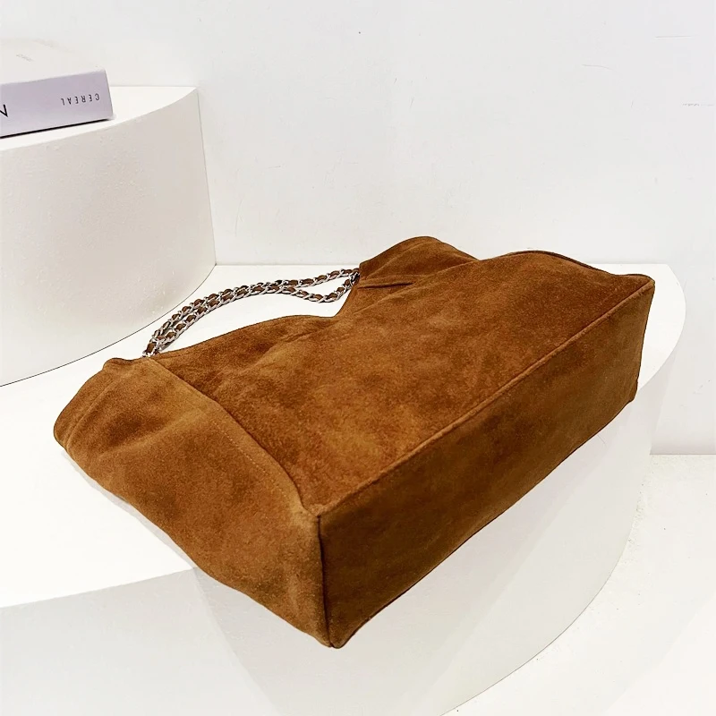 حقائب يد جلدية أصلية مخصصة بأحرف أولى للنساء، حقائب يد ومحافظ فاخرة بتصميم جديد 2026 من جلد البقر الطبيعي، حقيبة كتف كبيرة الحجم بحزام سلسلة تحت الإبط جودة عالية ًالشحن مجانا وصول الشحن السريع #4