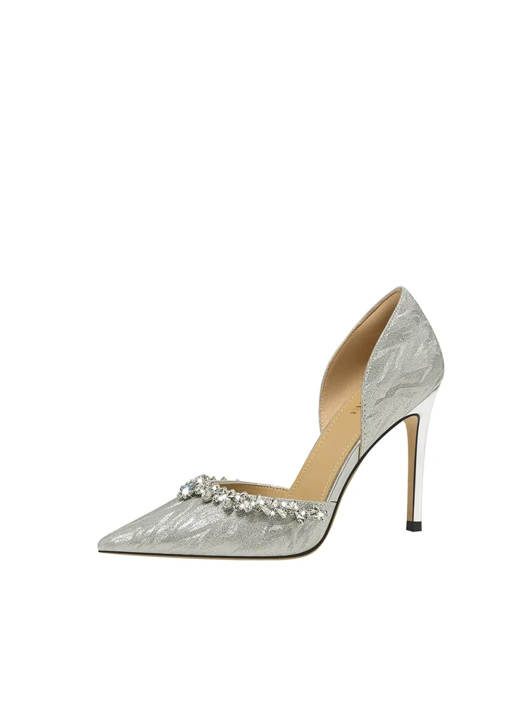 Summer new pointed hollow rhinestone sequin fine heel wedding shoes, banquet large size small size high-heeled women's sandals