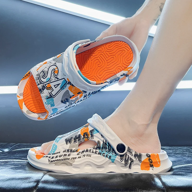 

Новинка 2024, мужские модные сандалии, тапочки, стильные массажные тапочки двойного назначения с принтом, удобная мужская летняя обувь из ЭВА на толстой подошве, нескользящая обувь 39-46