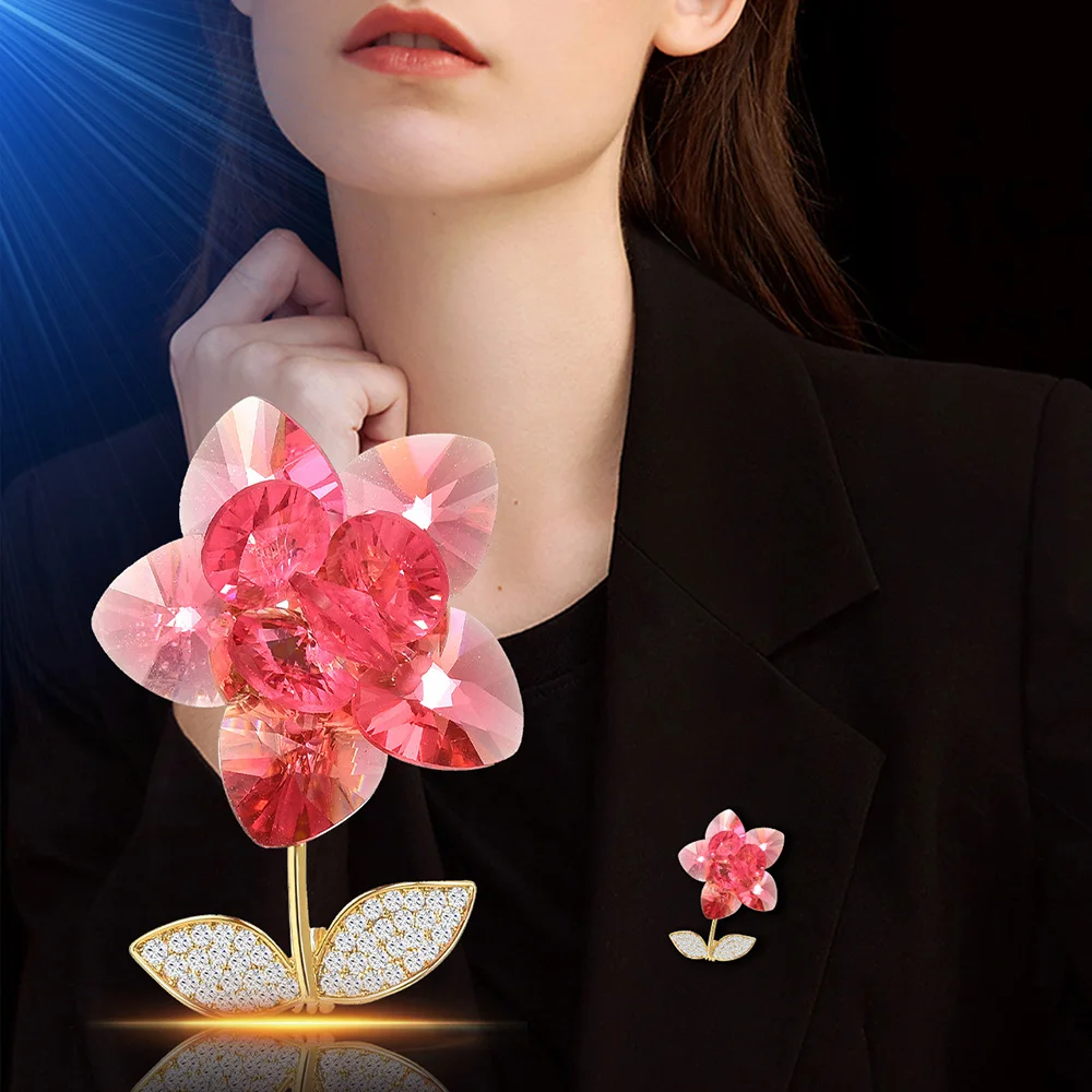 بروش ملكة الزهور الرائعة: إكسسوار فني راقي لحفلات السهرة النسائية #3