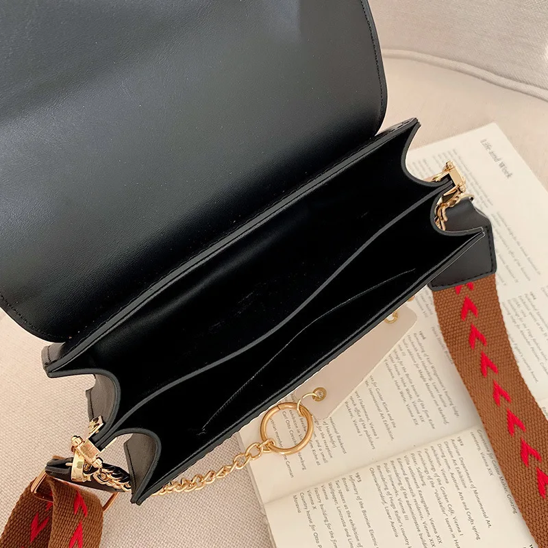 Internet celebrity Instagram bag for women 2024 new Korean version single shoulder crossbody fashionable frosted contrasting sma