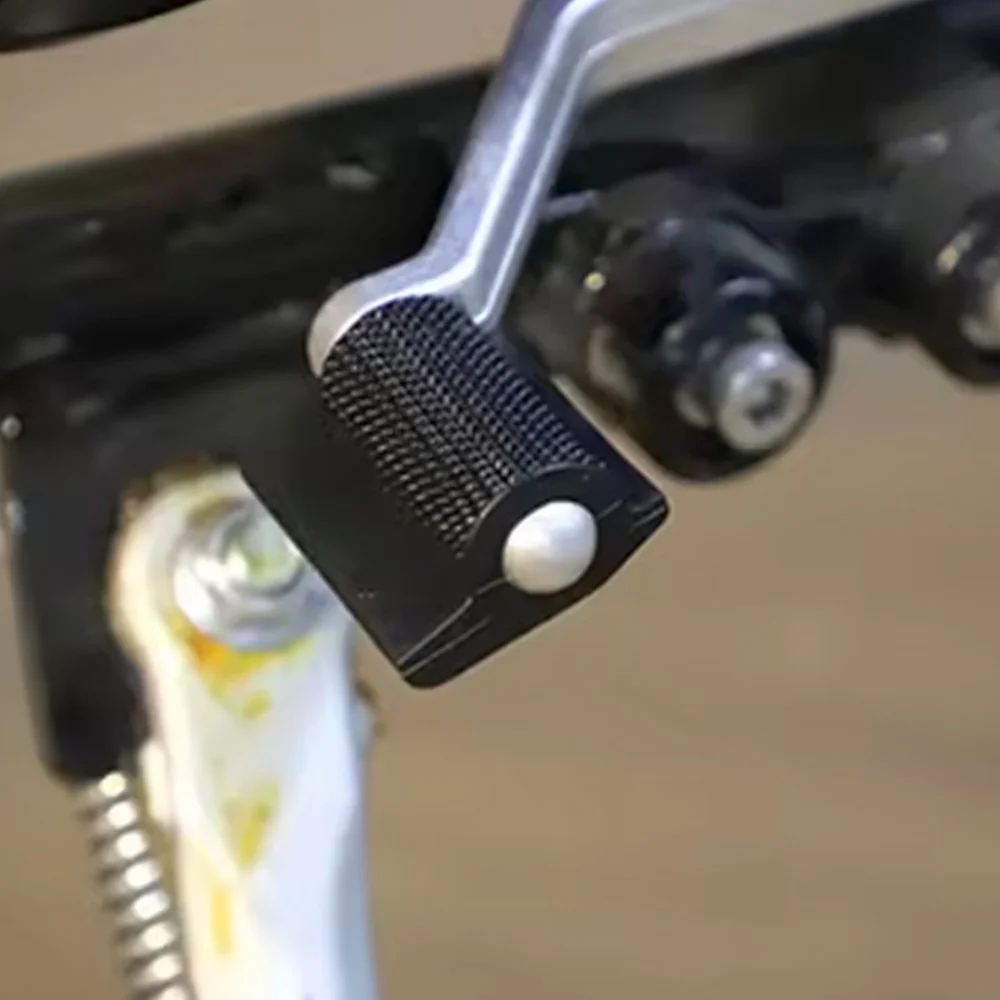 

YZF R6 R3 R1 R1M/R1S R7 R9 R15 V3 V4 R25 R125 YZF600R For YAMAHA Motorcycle Gear Shift Pad Anti-Skid Protective Shifter Cover