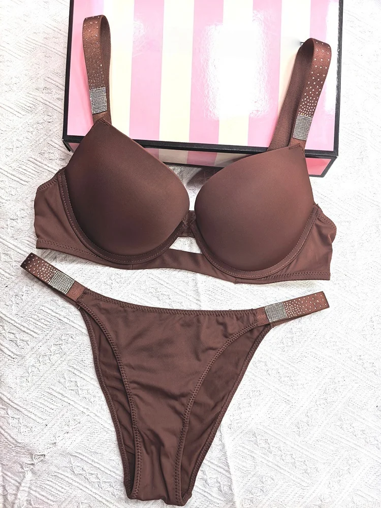 حجر الراين مثير النساء الصدرية مجموعة Bralette ملابس داخليّة حريمي حمالة الأزياء ثونغ جمع حمالات الصدر الملابس الداخلية اللباس الداخلي مجموعات