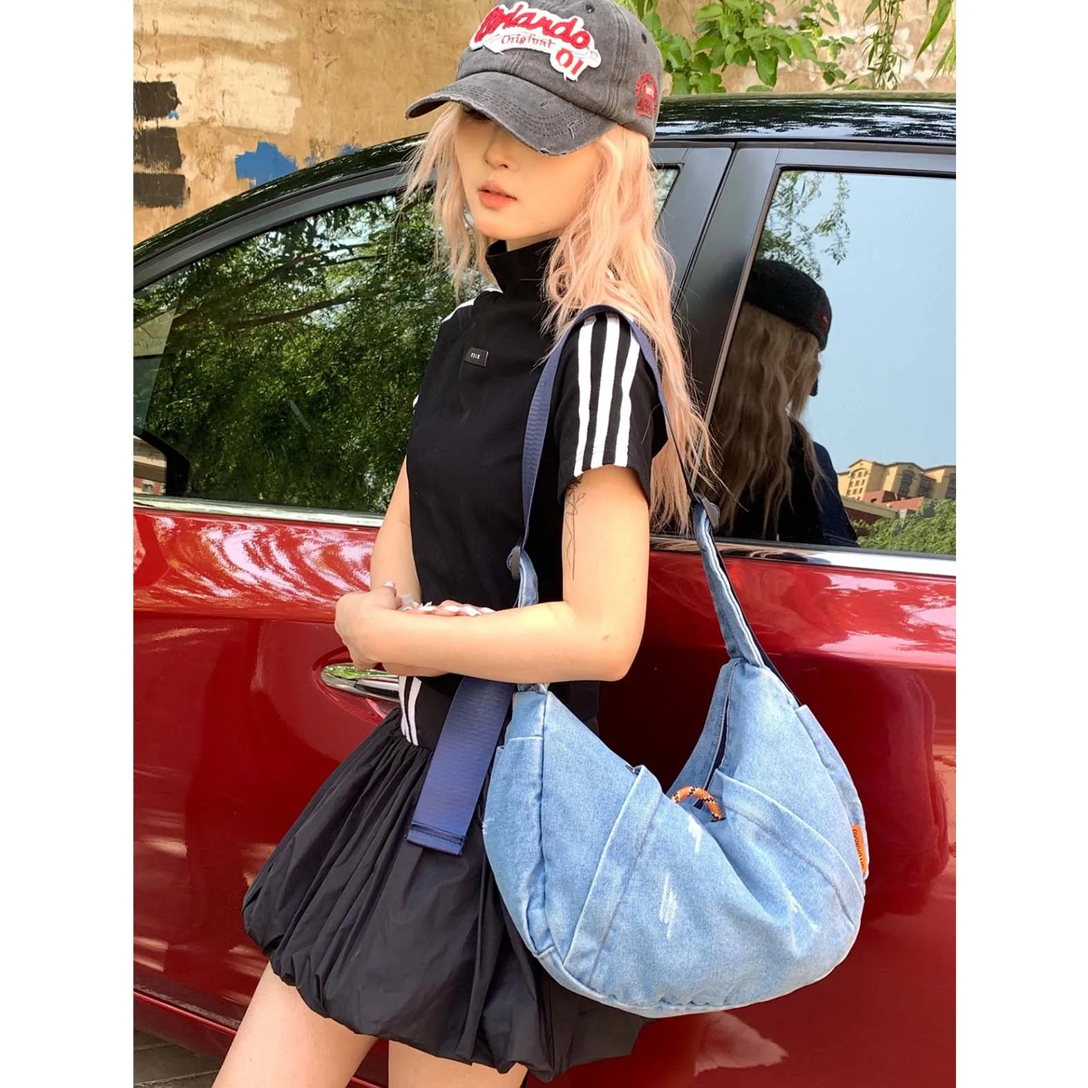 

Crossbody dumpling bag, women's bag, large capacity Korean version, thick denim cloth bag for work and commuting, Qianxi spicy g