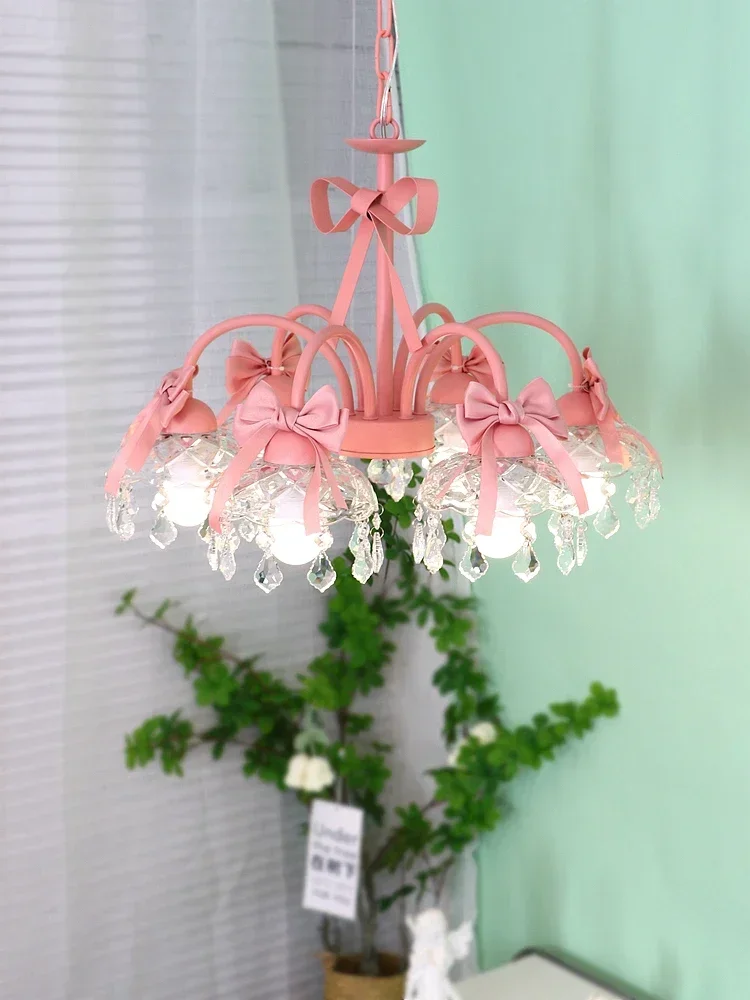 ثريا الأميرة ذات القوس الوردي - مصباح LED زجاجي كريستالي لطيف لغرفة نوم الفتاة الصغيرة/غرفة المعيشة/طاولة الطعام، ديكور جميل #1