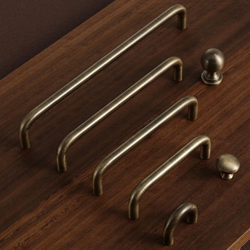 Vintage-style cabinet drawer handle, retro-style copper color, Italian and French minimalist light luxury furniture wardrobe doo