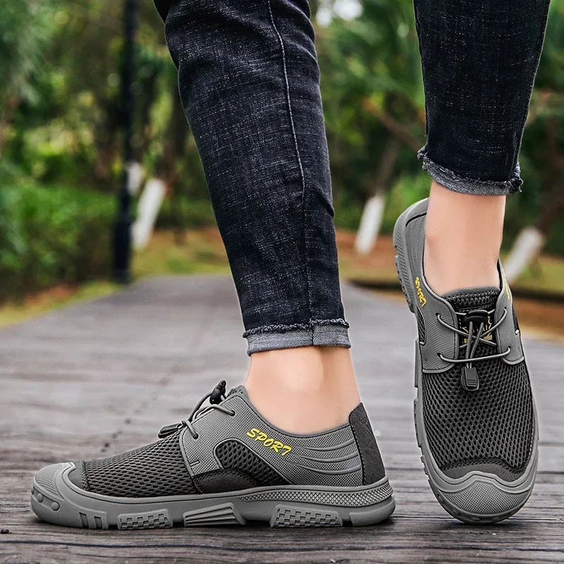 New Men's Casual Shoes Fashion Comfortable Men's Shoes Breathable Mesh Men Sneakers Non-Slip Outdoor Flat Shoes Big Size 38-46