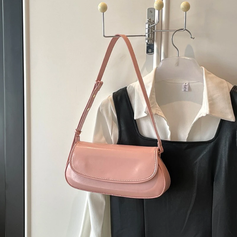 

Women's Vintage Underarm Bag Minimalist Shoulder Bag Work Office Daily Casual Elegant Small
