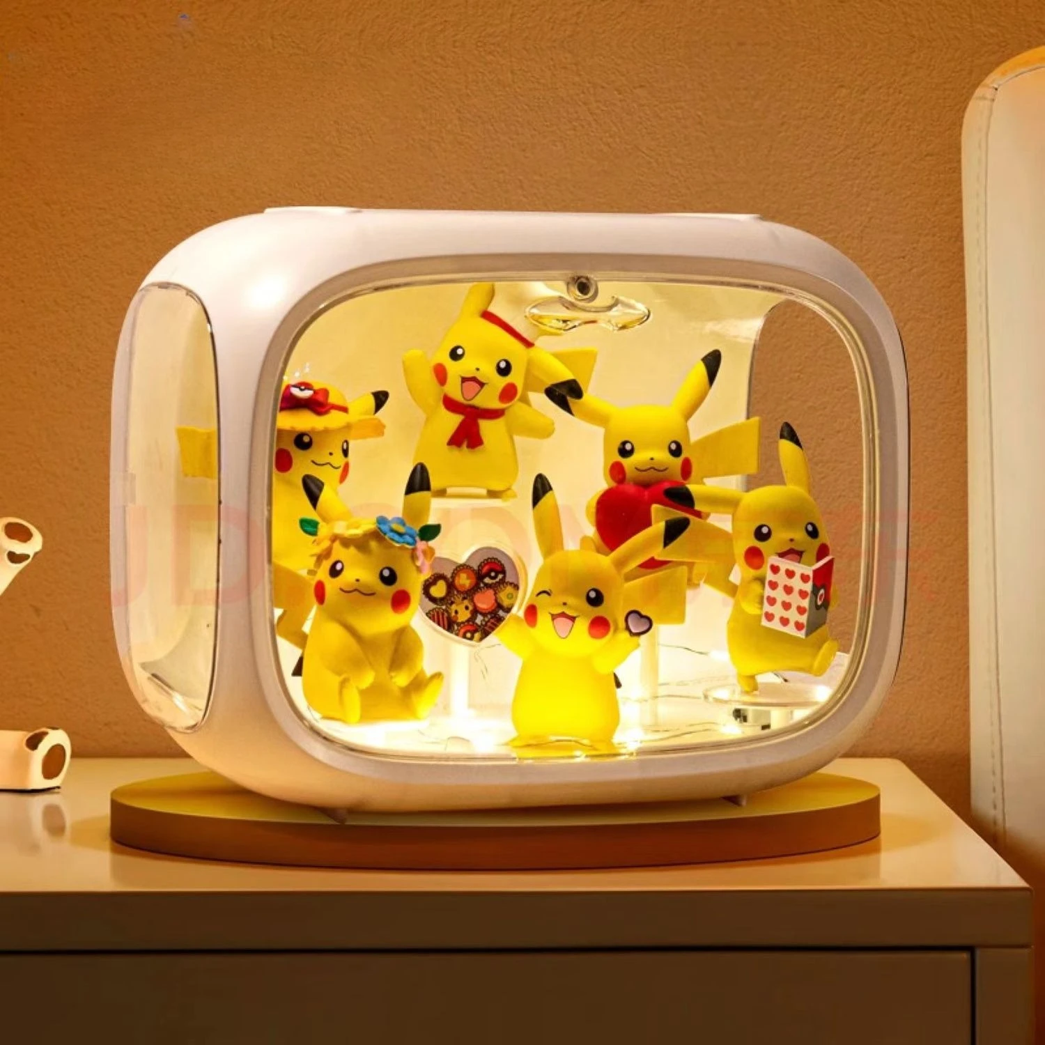 

Pikachu Pok é mon spacecraft birthday gift, small fire dragon, Jenny turtle ornament, pet elf