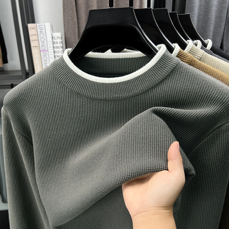 Personnalité Couleur unique hommes tricot col rond pull haute qualité lumière luxe nouveau mode confortable loisir pull