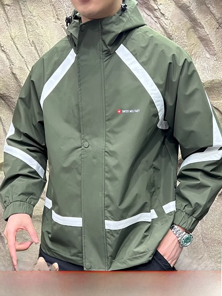 

Lightweight Windproof Waterproof Outdoor Men's Casual Hooded Jaet Autumn Season Polyester Fiber Long Sve Zipper Closure
