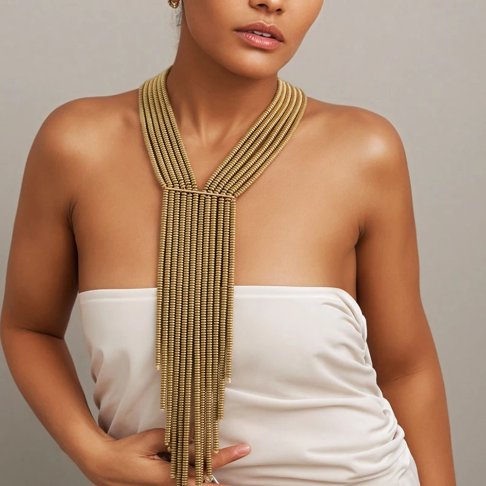 Auffällige Goldene Mehrschichtige Perlen-Quasten-Halskette für Damen Hochzeit Party Schmuck