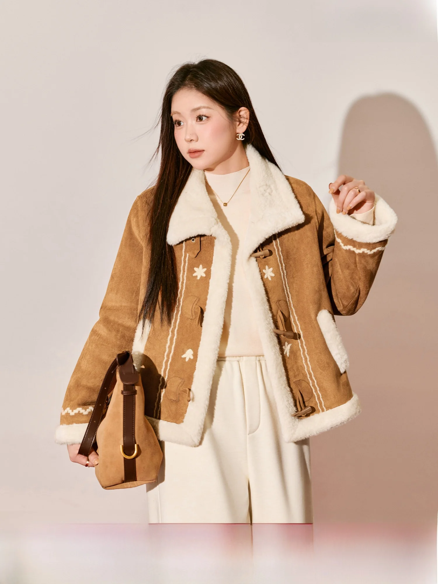 

Синяя замшевая куртка большого размера для женщин, зимняя, теплая, с имитацией меха ягненка, верхняя одежда для повседневной носки