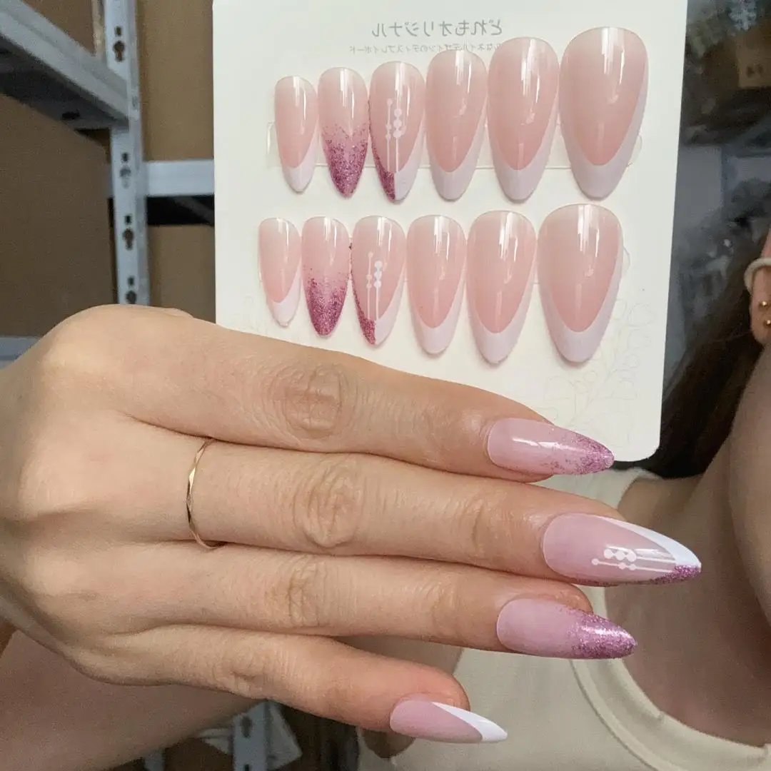 24Pcs/Box Almond Press on Nail Art Glittery Gold Powder Acrylic False Nails Tips Spicy Girl Autumn Wearable Fake Nails Set