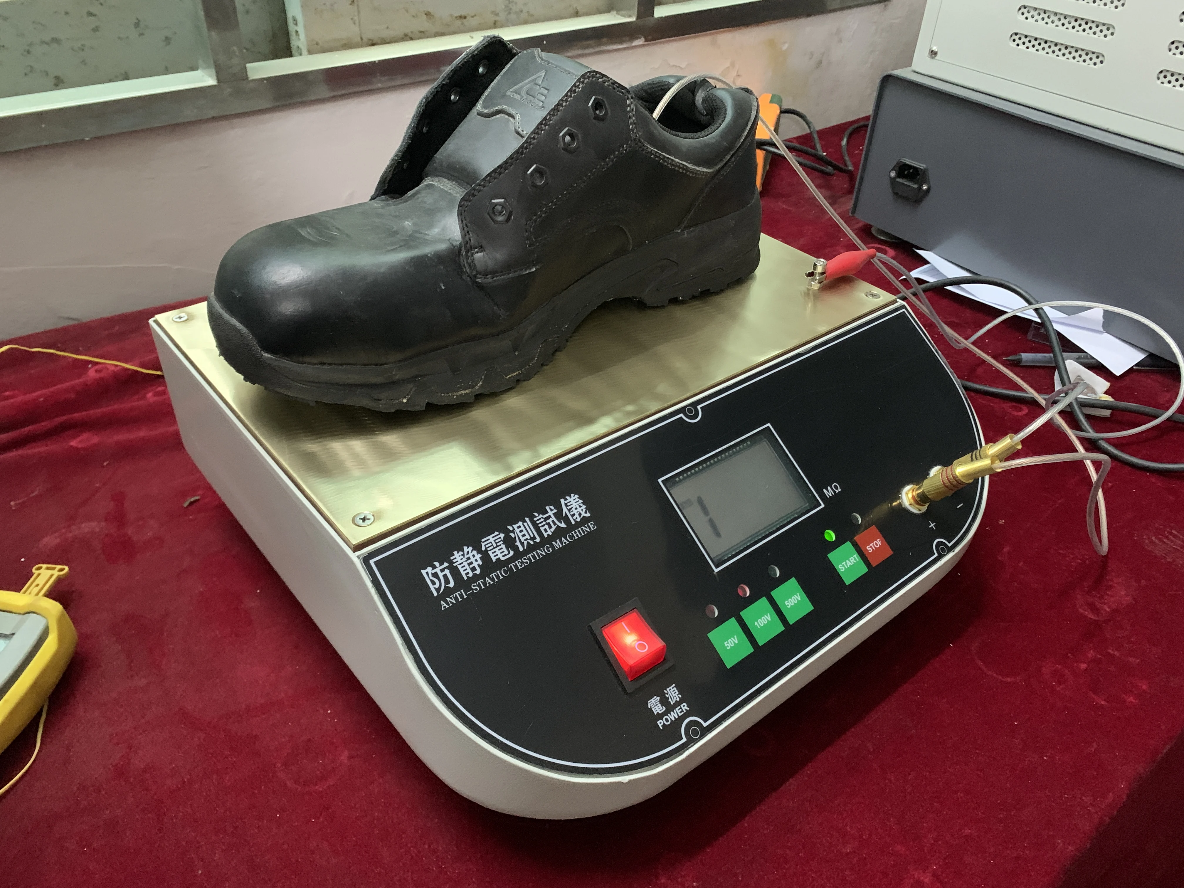 Safety Shoes Withstanding Voltage Tester | Insulating Material Dielectric Test | EN ISO 8782