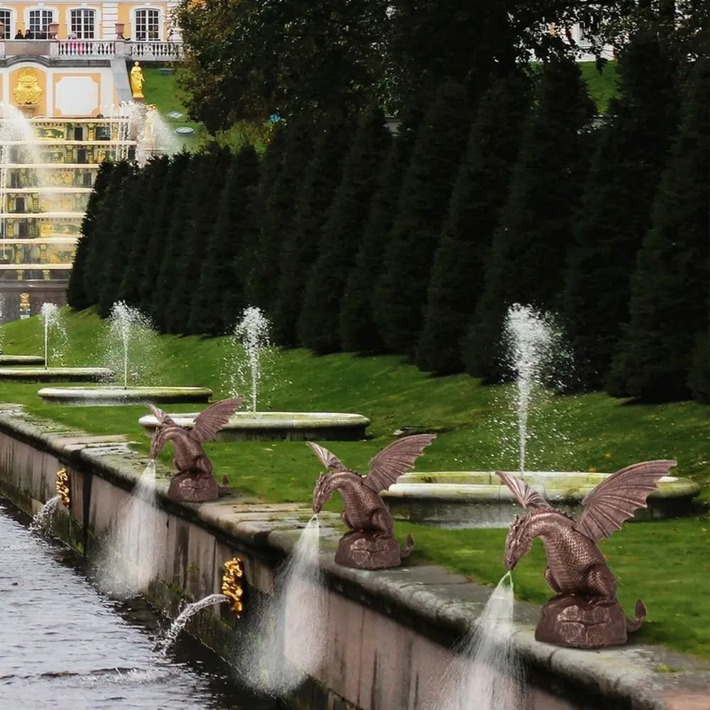 Realistic Garden Fountain Dragon Statue Dragon Pattern Resin Fountain Spray Dragon Retro Water Spray Dragon Home