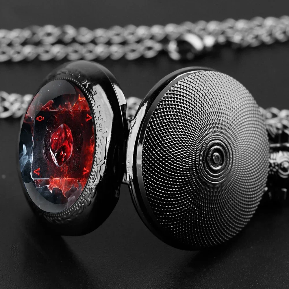 ساعة جيب كوارتز مستوحاة من نرد البوكر - قرص قبة زجاجية، سلسلة قوية، اختيار هدية إبداعي للجنسين