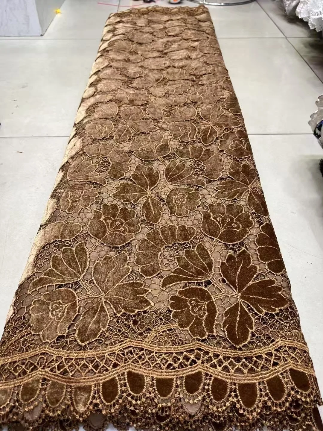 Afrika Kadife Dantel Kumaşı Ni - Velvet Fabric Embroidery incelemesi ve fiyatı