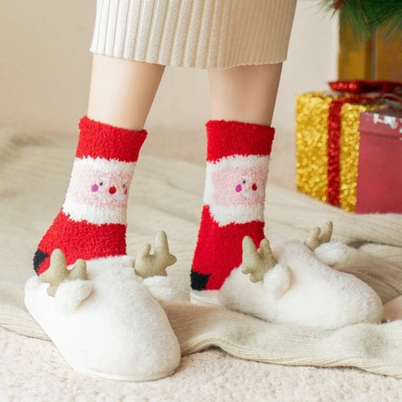 جوارب نسائية من الصوف المرجاني النسخة الكورية جوارب سميكة ودافئة للزوجين جوارب ثلج كرتونية لطيفة