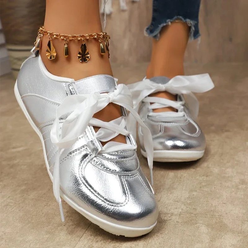 

Супермягкие балетки с золотистой и серебристой отделкой для женщин, весна-лето 2026, повседневные туфли на шнуровке с лентами, женские кроссовки больших размеров до 43