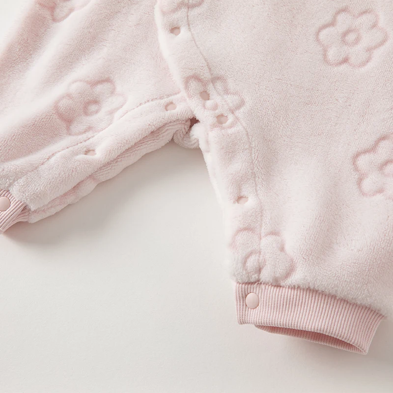 Dave Bella Pink Flower Baby Romper Newborn Baby Girl Clothes Autumn Winter O-neck Baby Boy Clothes Romper DB4223836