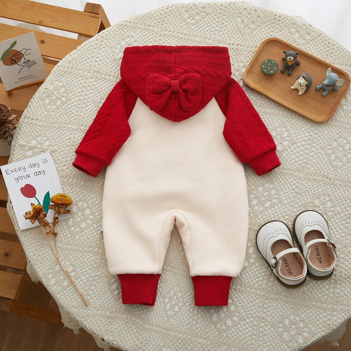 Baby clothes winter velvet girl romper strawberry bear hooded autumn and winter boy clothes