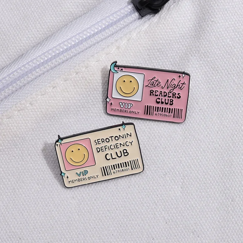 Stamp Brooch Cute Personalized Square Pink and White Metal Badge Small Gift Wholesale Bag Pins for Backpacks Cap Pin Lapel Hat