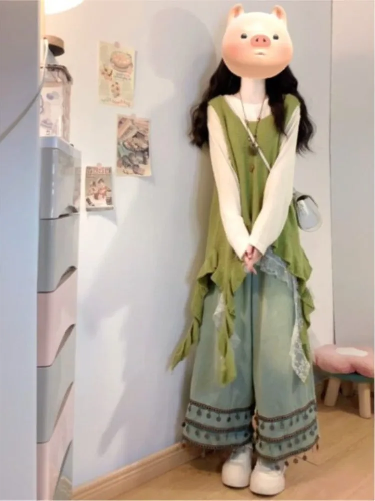 A stylish three-piece set of large-sized beautiful small suit knitted vest and wide-leg pants