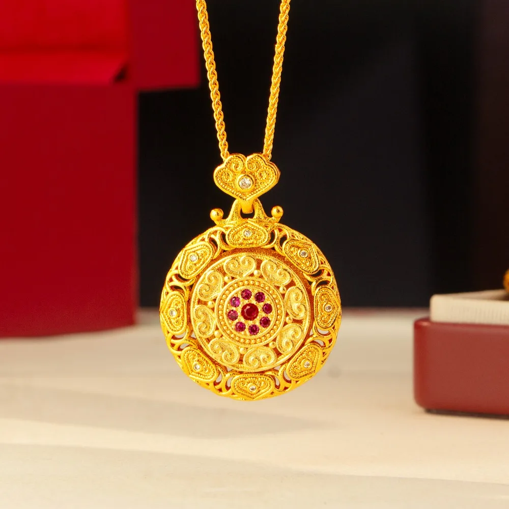Hollow out universe wishful compass pendant ancient law palace style can rotate 9999gold
