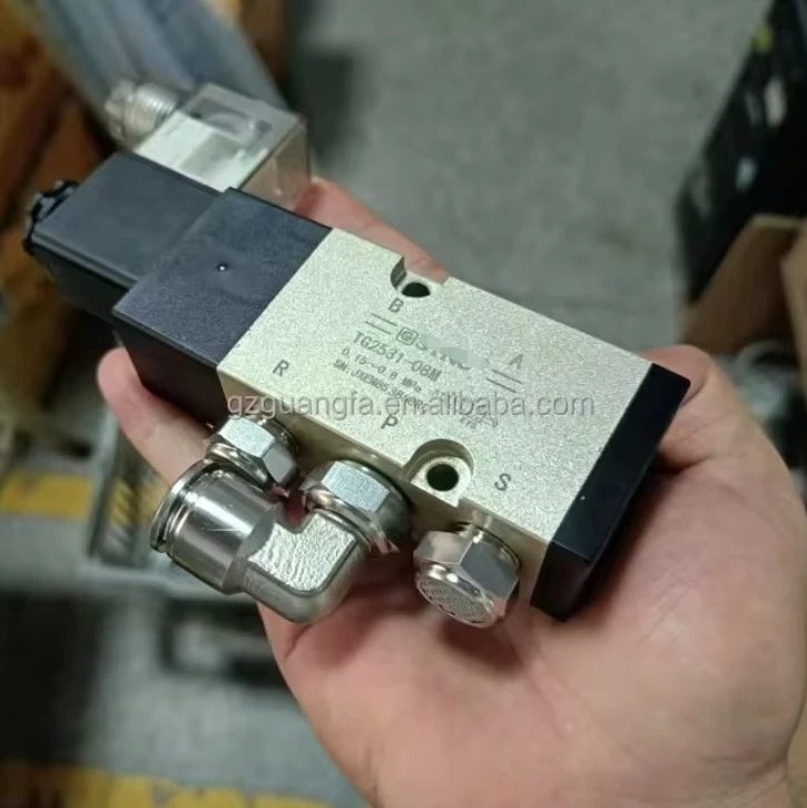 

1 шт., такой же, как на картинке M2.184.1171, боковой электромагнитный клапан, используемый для цилиндра