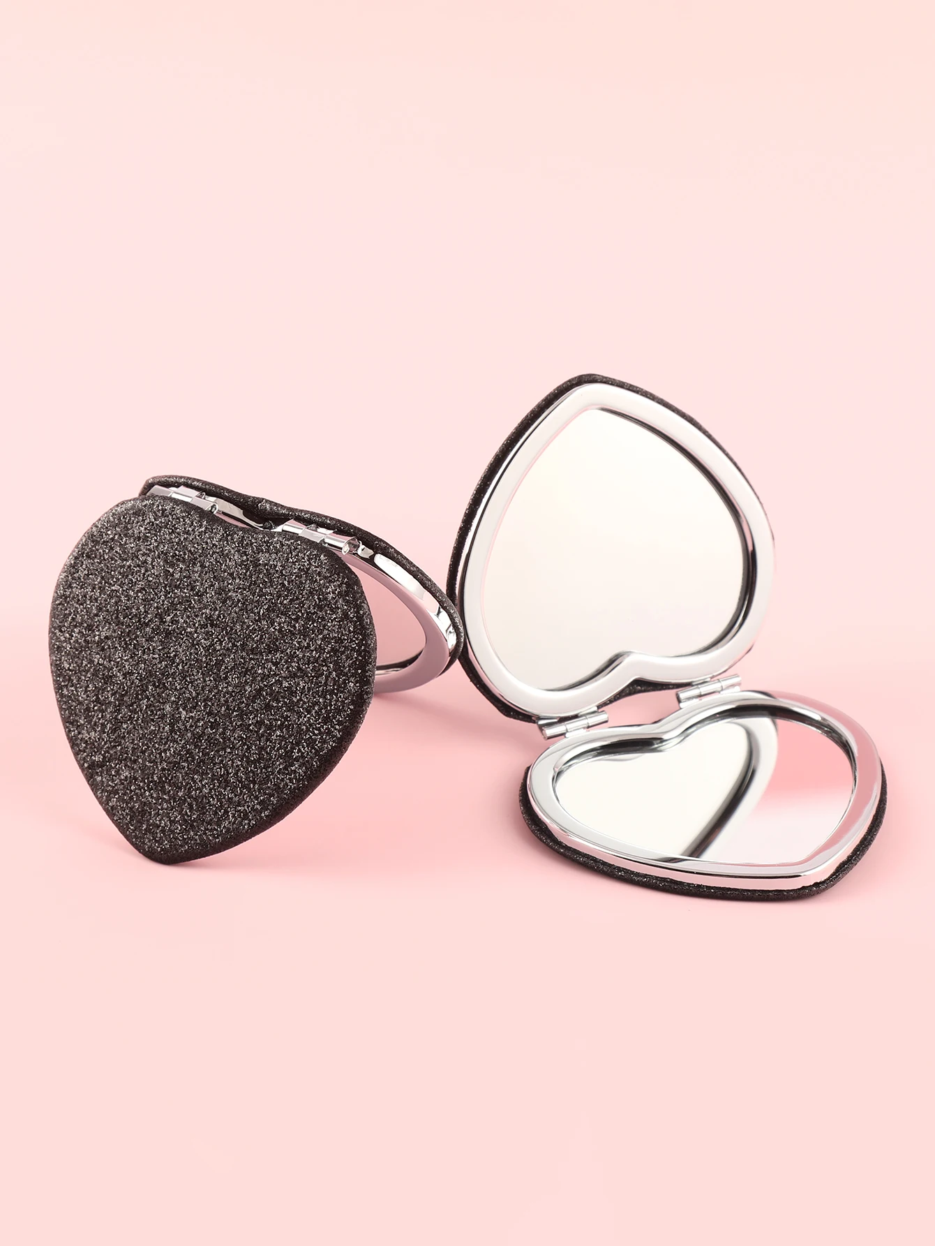 1PC Heart Shape Loose Powder Double Sided Makeup Mirror Portable For Girlfriend Mum Wife Teacher Sister Auntie Birthday Wedding
