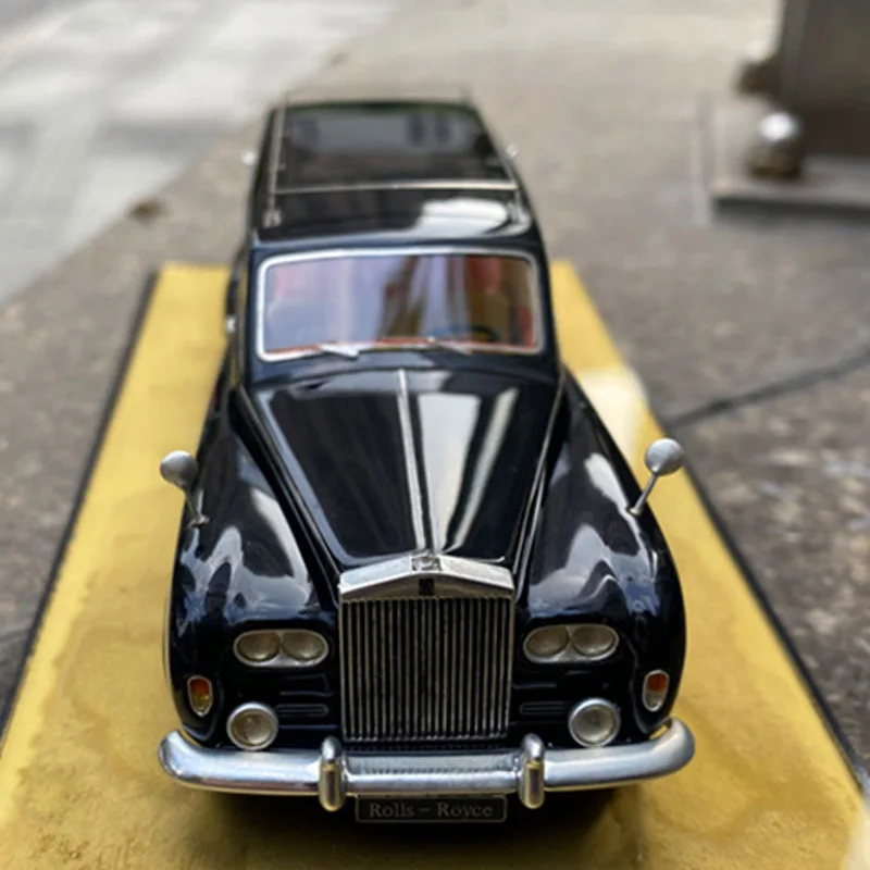 Resin 1:43 Scale 1963 V - Hearse Vintage Car Model Nostalgia Classic Adult Toy Collection Static Display Ornament Gift Souvenir