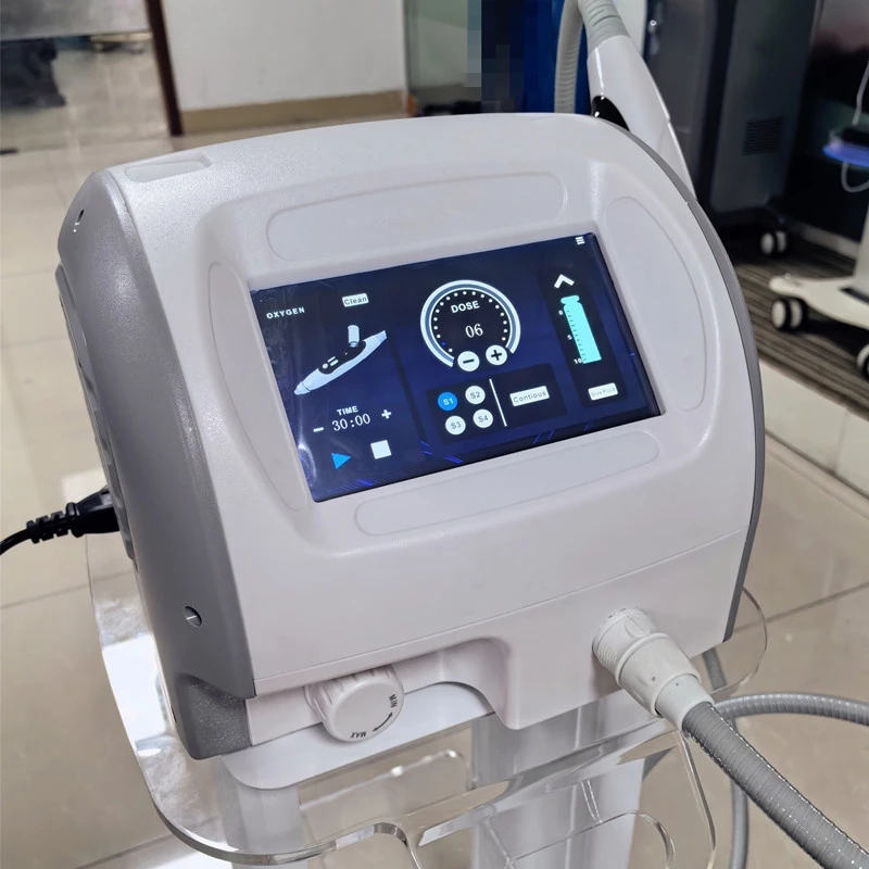 New 2 In 1 Microcurrent Hydration Oxygen Injection Machine Portable 0.4Mpa Adjustment Replenish Moisture Deep Whitening Device