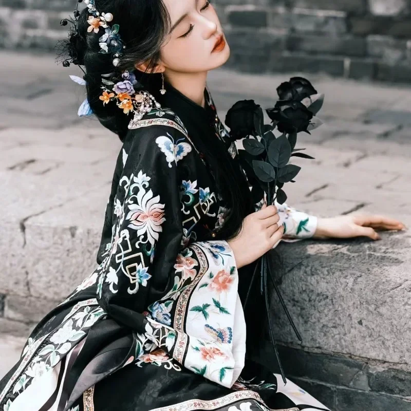 

2025 NEW Chinese Traditional Women Qipao Black Peony Butterfly Print Loose Cheongsam Beige Horse Faced Skirt Medieval Mujer
