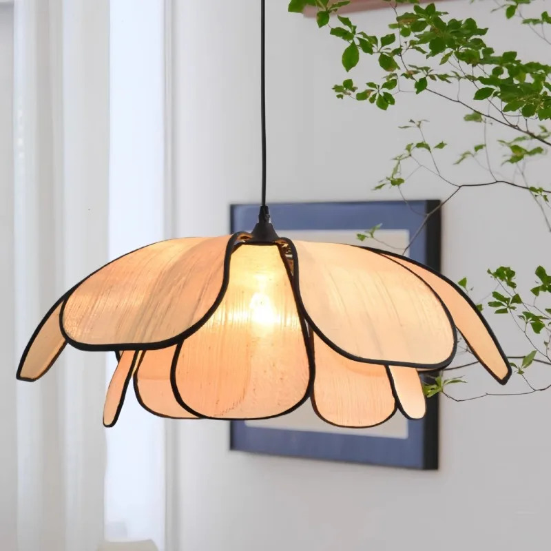 

French cream wind chandelier Nordic simple dining room living room bedroom Japanese medieval art advanced sense petal lamp