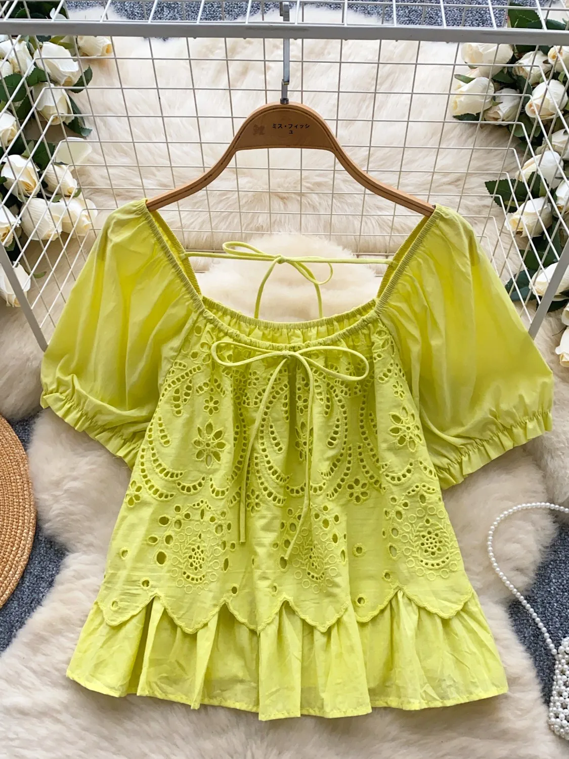 

Korean Sle Bubble Sve Hook Flower Design Women's irt Summer Hollow out Strapl Small Size Beautiful Top Commute