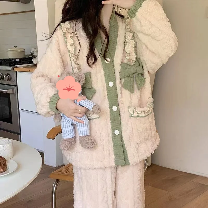 بيجامة نسائية من الصوف المرجاني بيجامات خريف وشتاء ملابس نوم مريحة مبطنة بالصوف سميكة تحافظ على الدفء ملابس منزلية حلوة