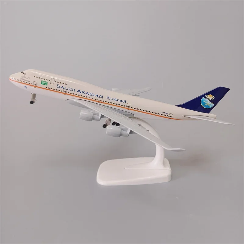 20cm Alloy Metal AIR Saudi Arabian Boeing 747 B747 Airlines Airplane Model Diecast Air Plane Model Aircraft w Wheels Aeroplane