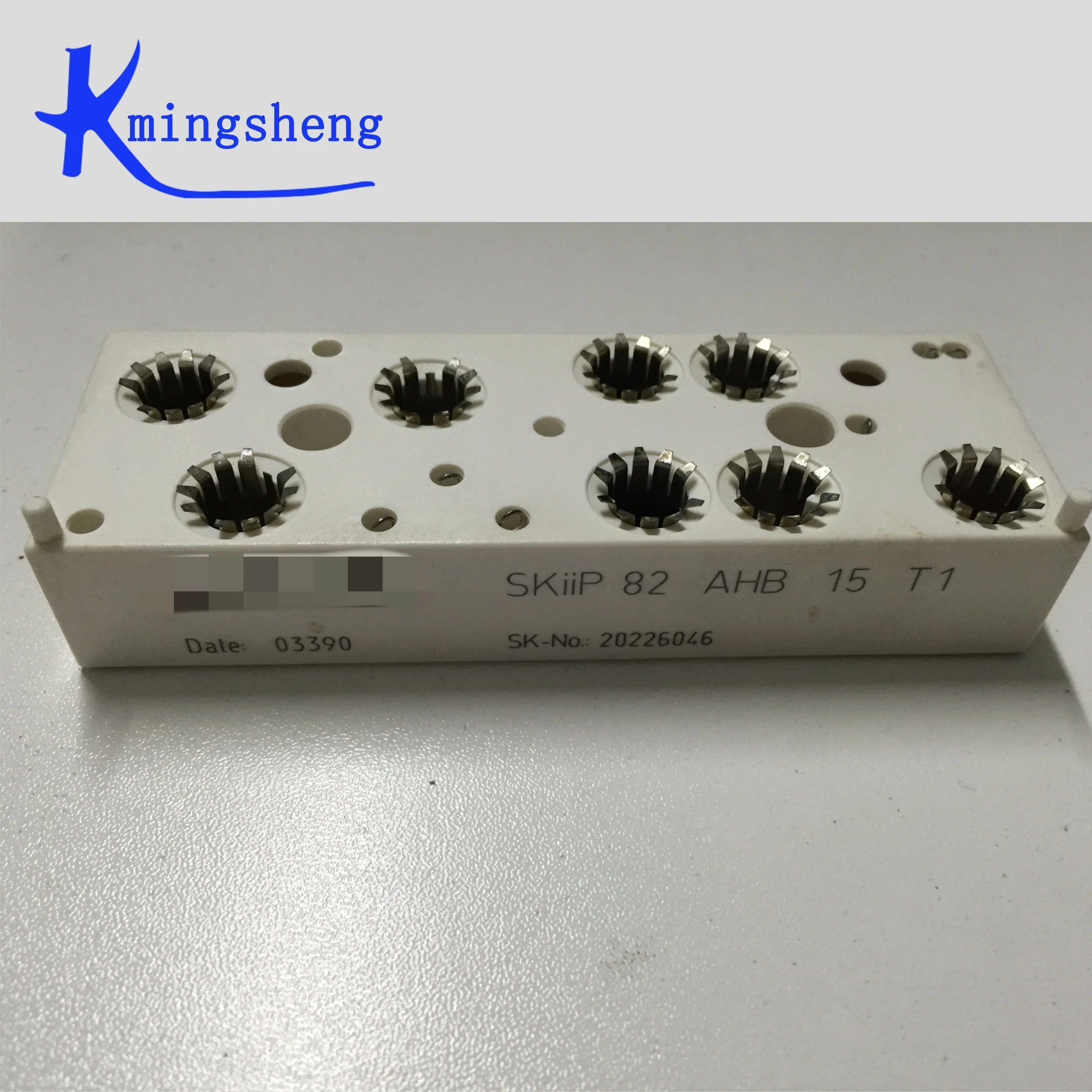 

SKIIP82AHB15T1 FREE SHIPPING NEW AND ORIGINAL MODULE