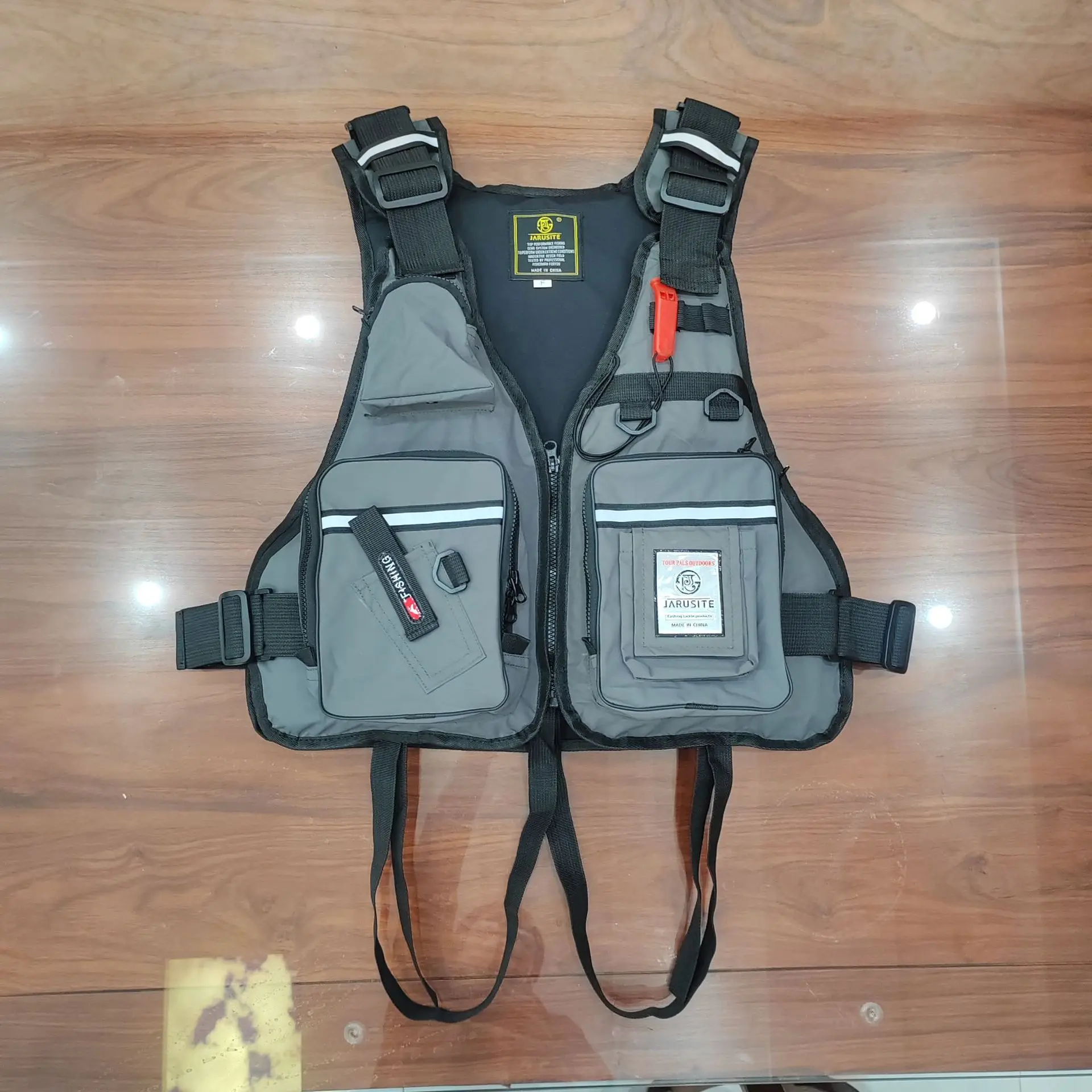 Men Professional Life Jacket Buoyancy Suit Portable Fishing Vests Multi-Pockets Waterproof Sea Fishing Adjustable Vest 2022 New image 3