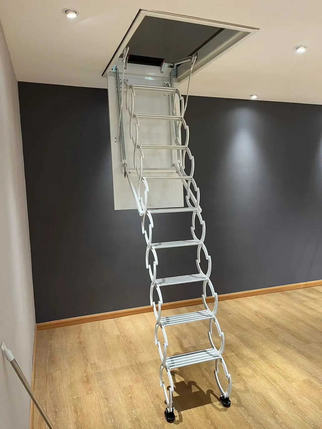 

Pavilion Manual Loft Telescopic Stairs S1 Lift Folding Villa Invisible Home