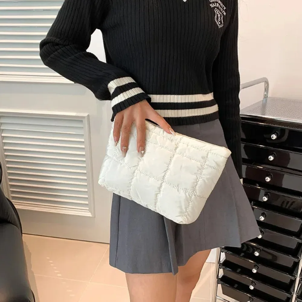 

Cotton Filled Puffer Pouch PU Leather Large Capacity Puffer Padded Makeup Bag Waterproof Handbag Thick Plaid Clutch Bag School